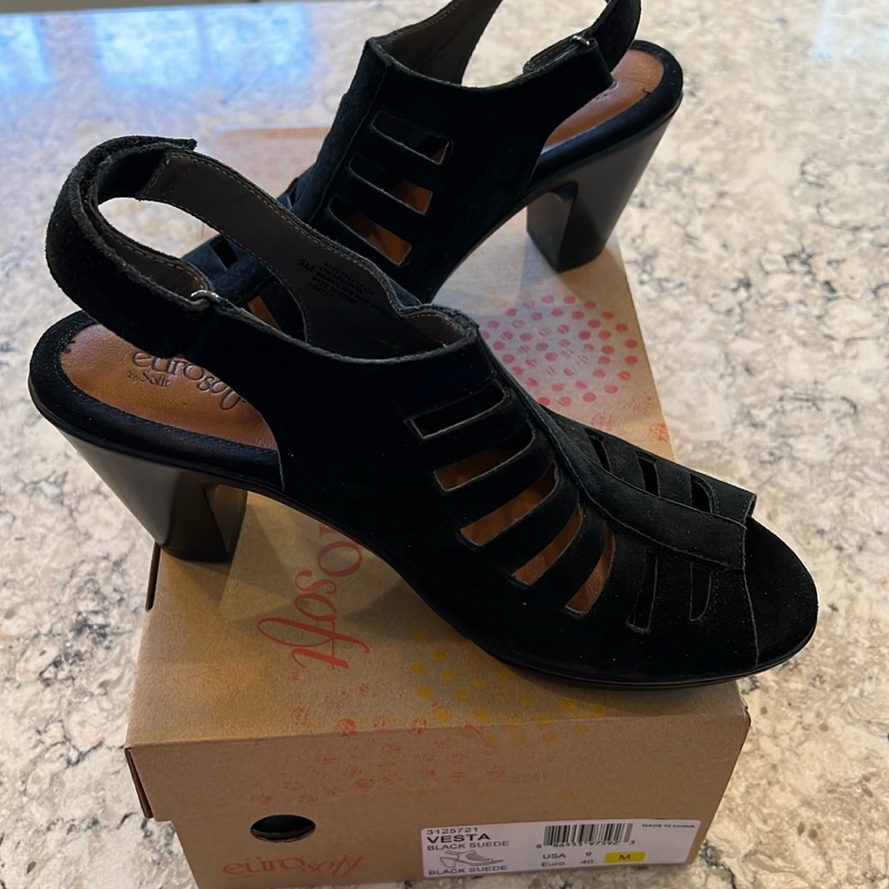 Sofft Euro Soft Ladies Vesta Black Suede Shoes Sz 9